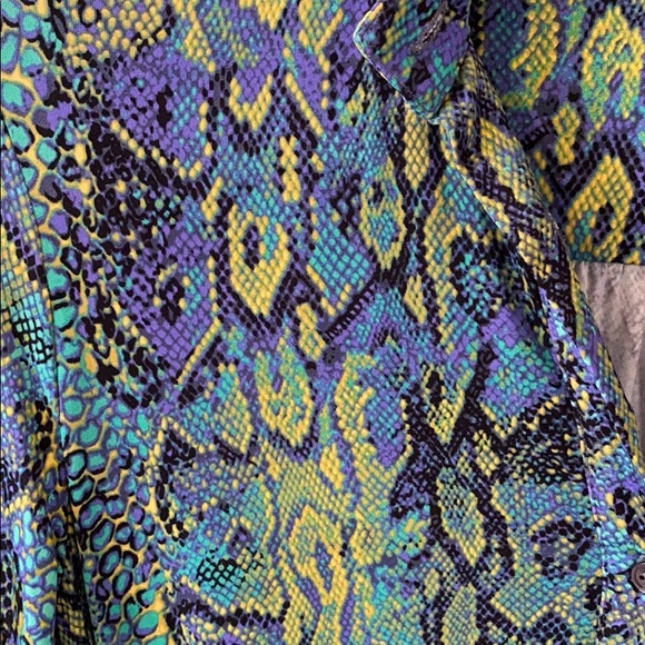 BCBG snake print blouse - Picture 3 of 5